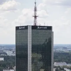 Kiedy powstał hotel Marriott w Warszawie? Poznaj jego historię