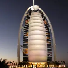 Ile kosztuje hotel w Dubaju? Ceny, które Cię zaskoczą
