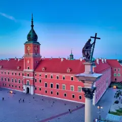 Zamek Królewski i Kolumna Zygmunta – jedne z najfajniejszych miejsc w Warszawie, o zachodzie słońca.