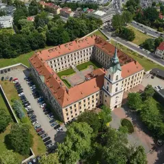 Zamek Lubomirskich w Rzeszowie zwiedzanie: godziny, bilety i ciekawostki