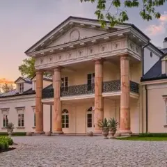 Zamek w Szydłowcu zwiedzanie: Odkryj atrakcje i godziny otwarcia