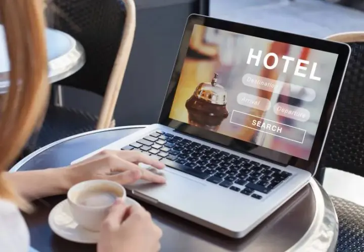 Gdzie sprawdzić opinie o hotelach, by uniknąć złych wyborów?