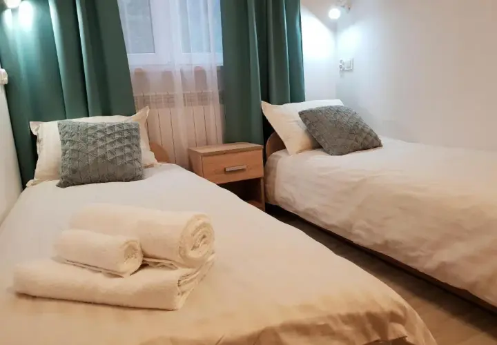 Jak wygląda nocleg w hostelu? Oczekiwania i rzeczywistość, które zaskakują