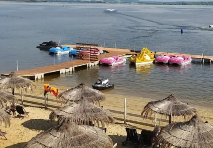 Plaża jezioro Nyskie: odkryj piękno i atrakcje tego miejsca
