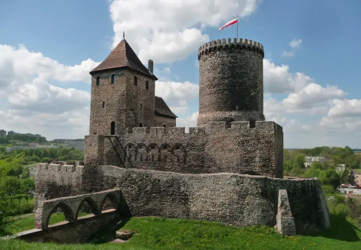 Zamek w Będzinie: Fascynująca historia i tajemnice średniowiecznej warowni