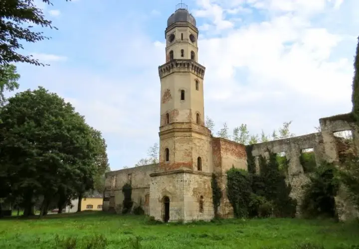 Zamek w Strzelcach Opolskich: historia, ruiny i tajemnice miejsca