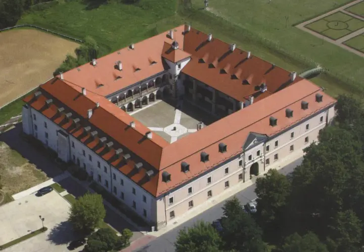 Opinie o zamku królewskim w Niepołomicach - zalety i wady pobytu