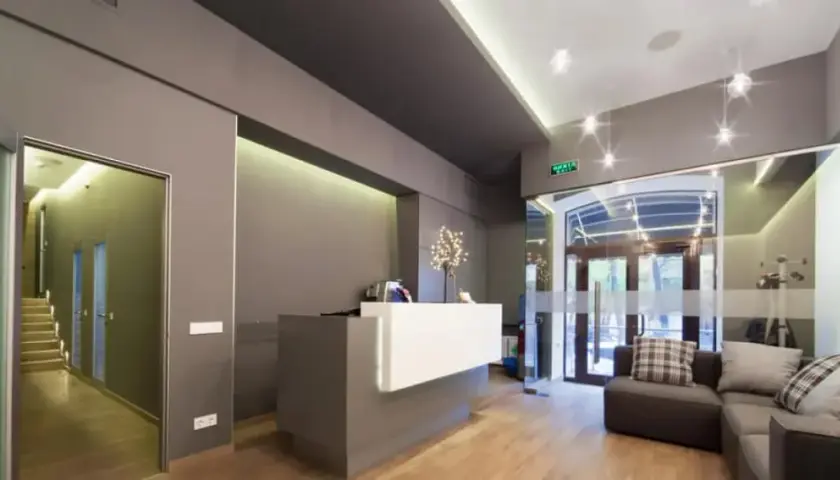 Co to jest lobby w hotelu i dlaczego ma kluczowe znaczenie?