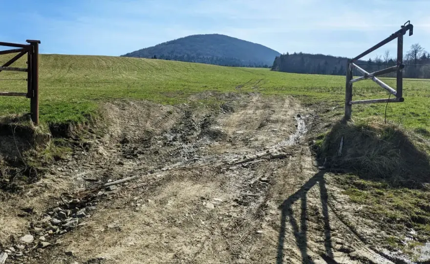 Lackowa i ściana płaczu - Jak pokonać najstromszy szlak z Izb?