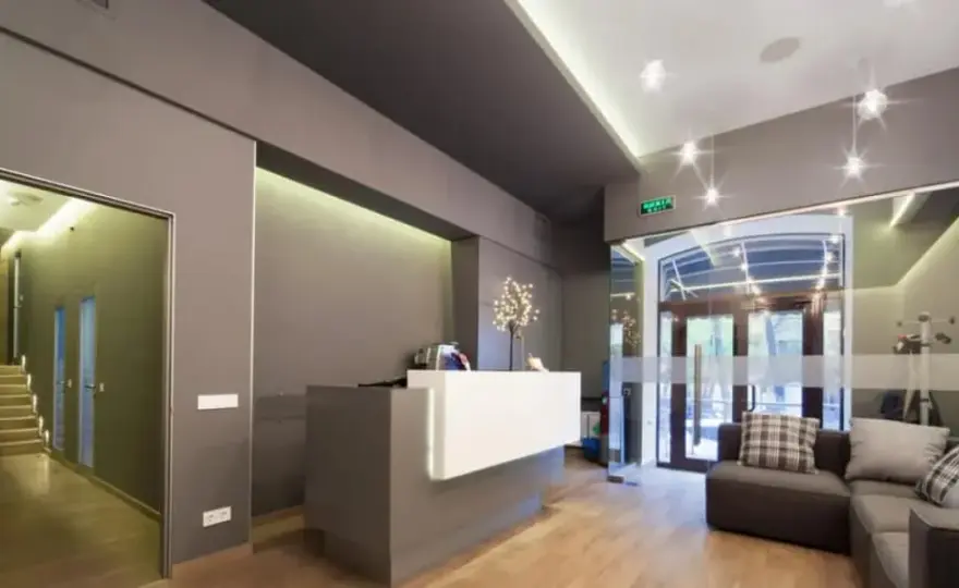 Co to jest lobby w hotelu i dlaczego ma kluczowe znaczenie?