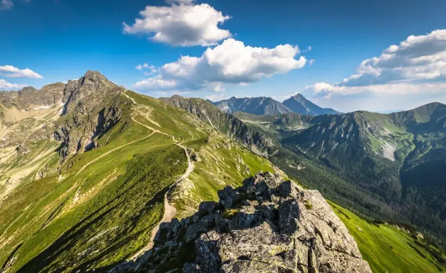 Ile się idzie na Kasprowy - Realny czas wejścia i najlepsze szlaki