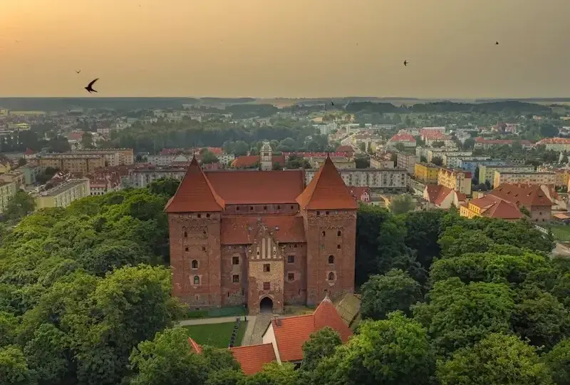 Zamek w Niemczy: Fascynująca historia i tajemnice architektury
