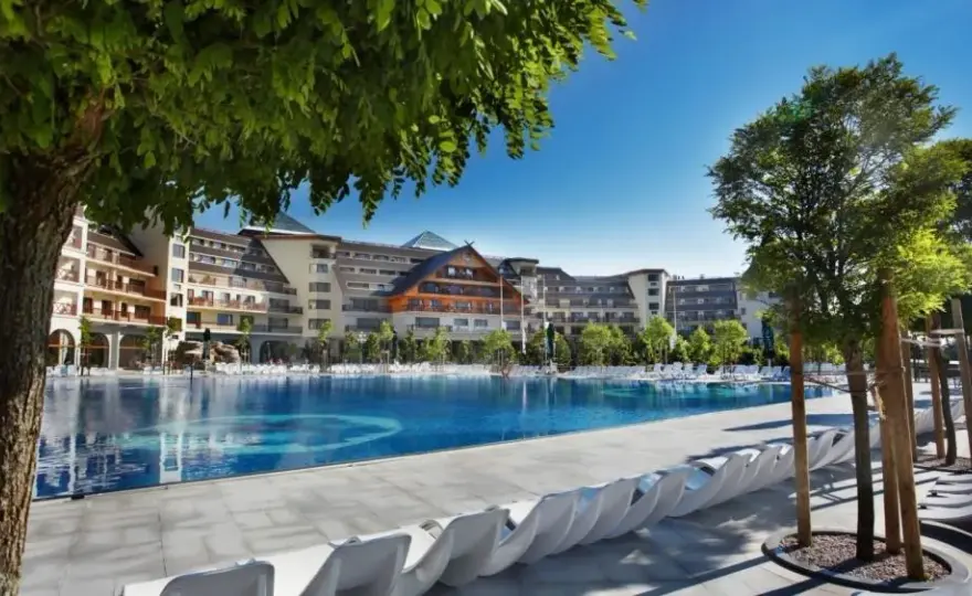 Kiedy powstał hotel Gołębiewski w Karpaczu? Historia i wyzwania