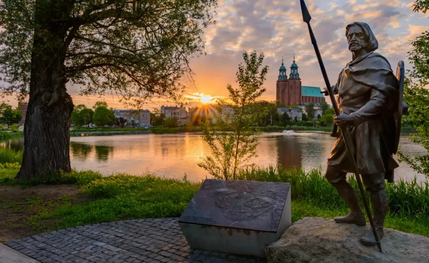 Gniezno - Jak zwiedzić pierwszą stolicę Polski bez pośpiechu?