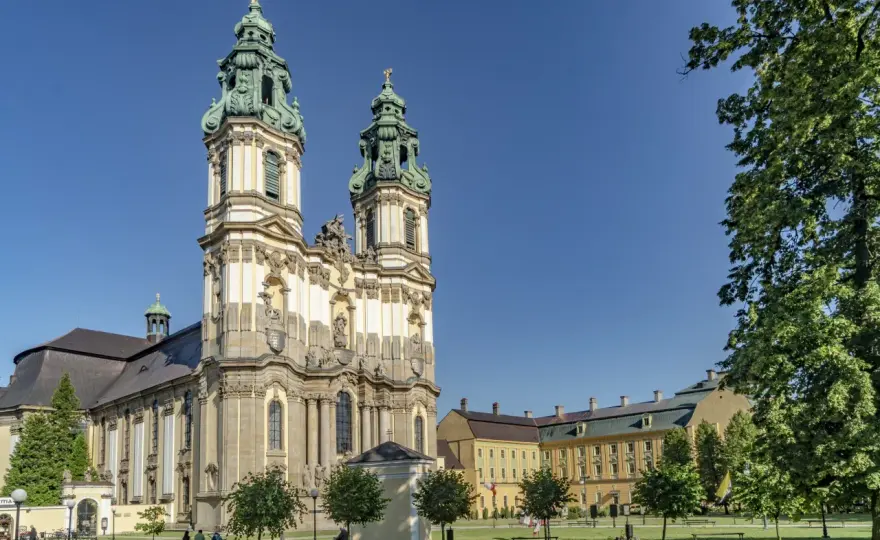 Krzeszów - Jak zaplanować zwiedzanie opactwa i co warto zobaczyć?
