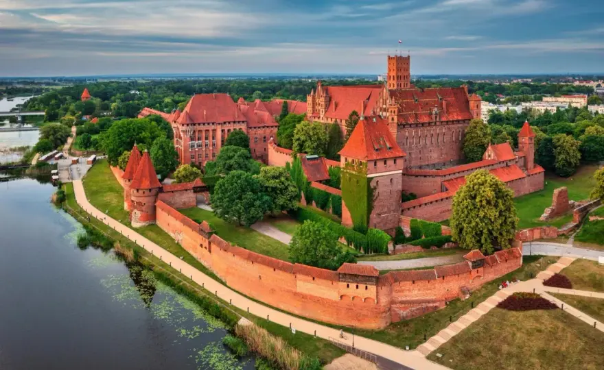 Największy zamek w Polsce - Dlaczego Malbork nie ma konkurencji?