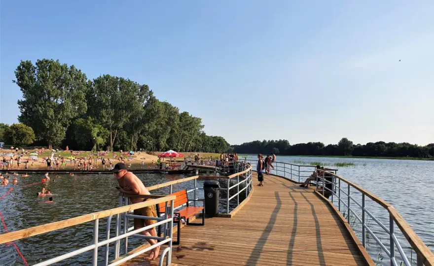 Zalew Borki w Radomiu - jak zaplanować udany wypoczynek nad wodą?