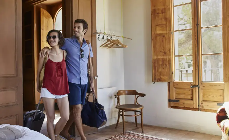 Czym się różni pensjonat od hotelu? Odkryj kluczowe różnice