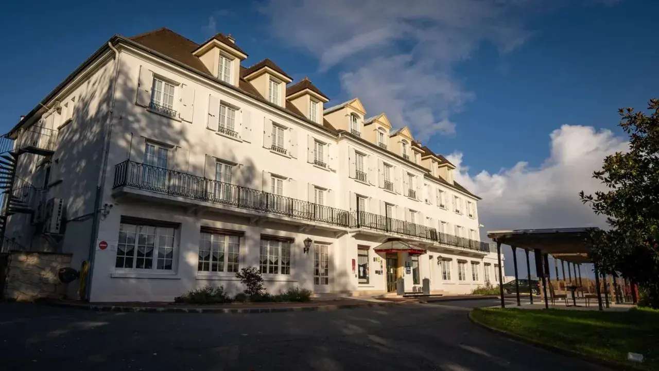Ile zarabia właściciel hotelu? Zaskakujące fakty i liczby
