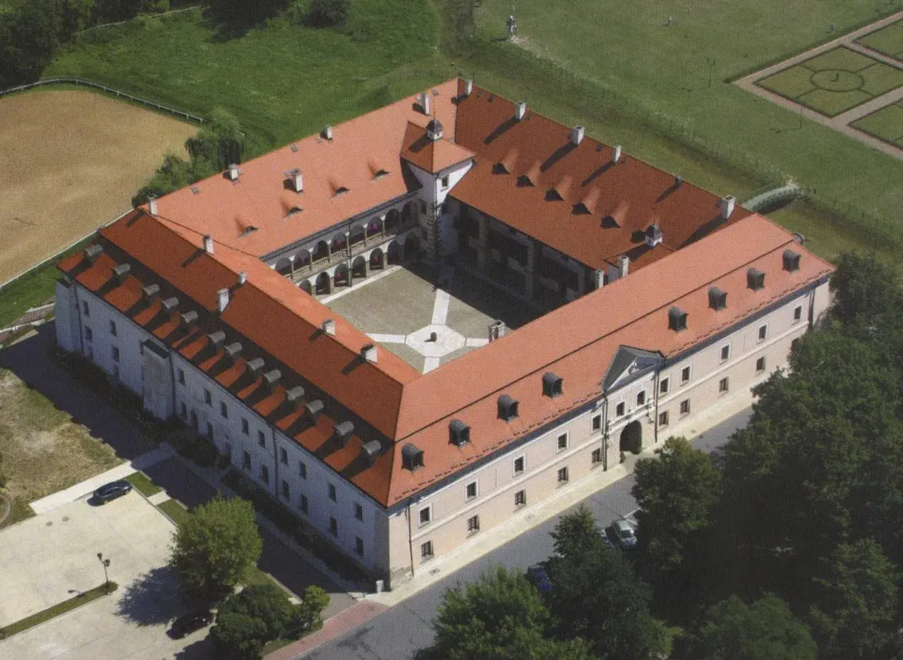 Opinie o zamku królewskim w Niepołomicach - zalety i wady pobytu