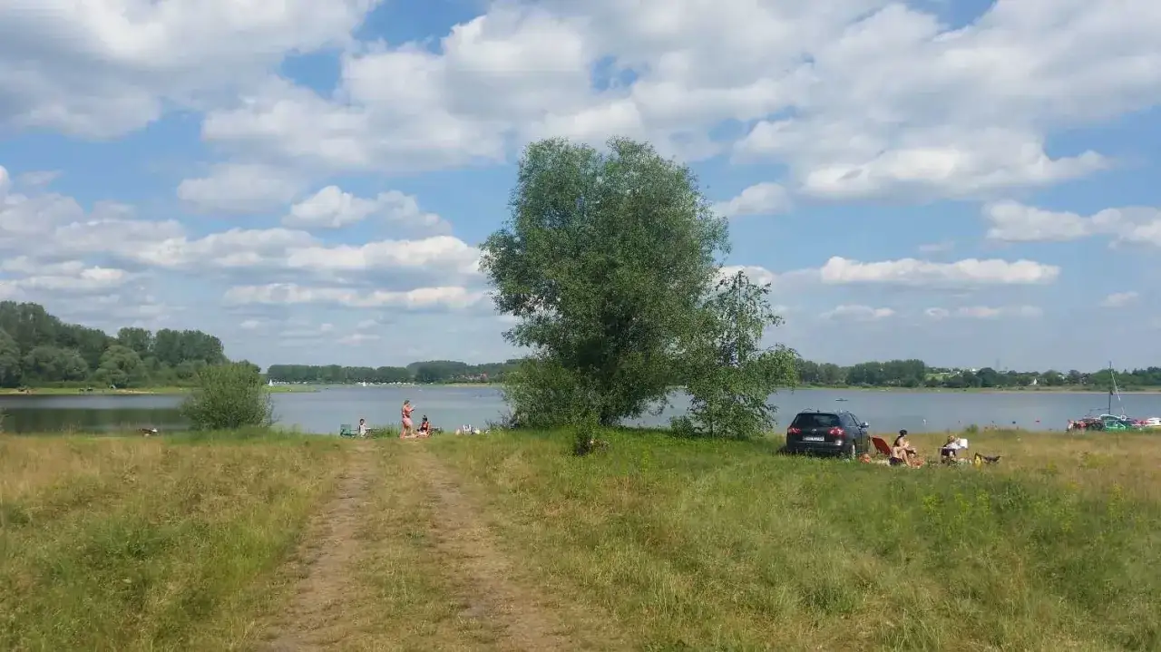 Zdjęcie Jezioro Przeczyckie: najlepsze miejsca na wypoczynek i rekreację