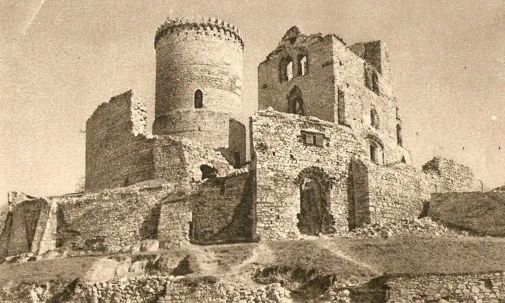 Zdjęcie Zamek w Koninie: Fascynująca historia i tajemnice średniowiecznej warowni